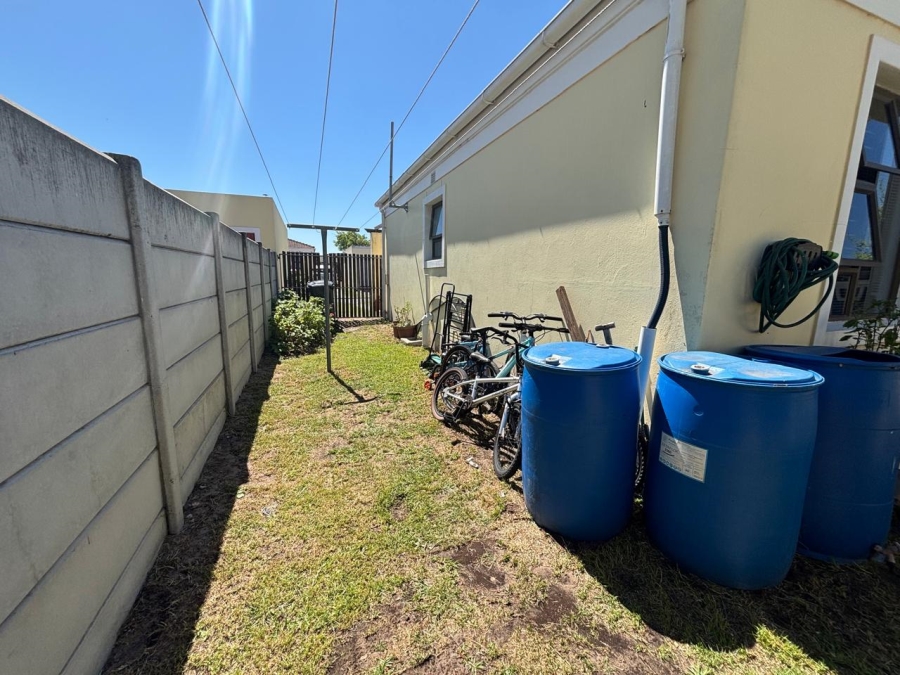 To Let 2 Bedroom Property for Rent in Stellendale Western Cape